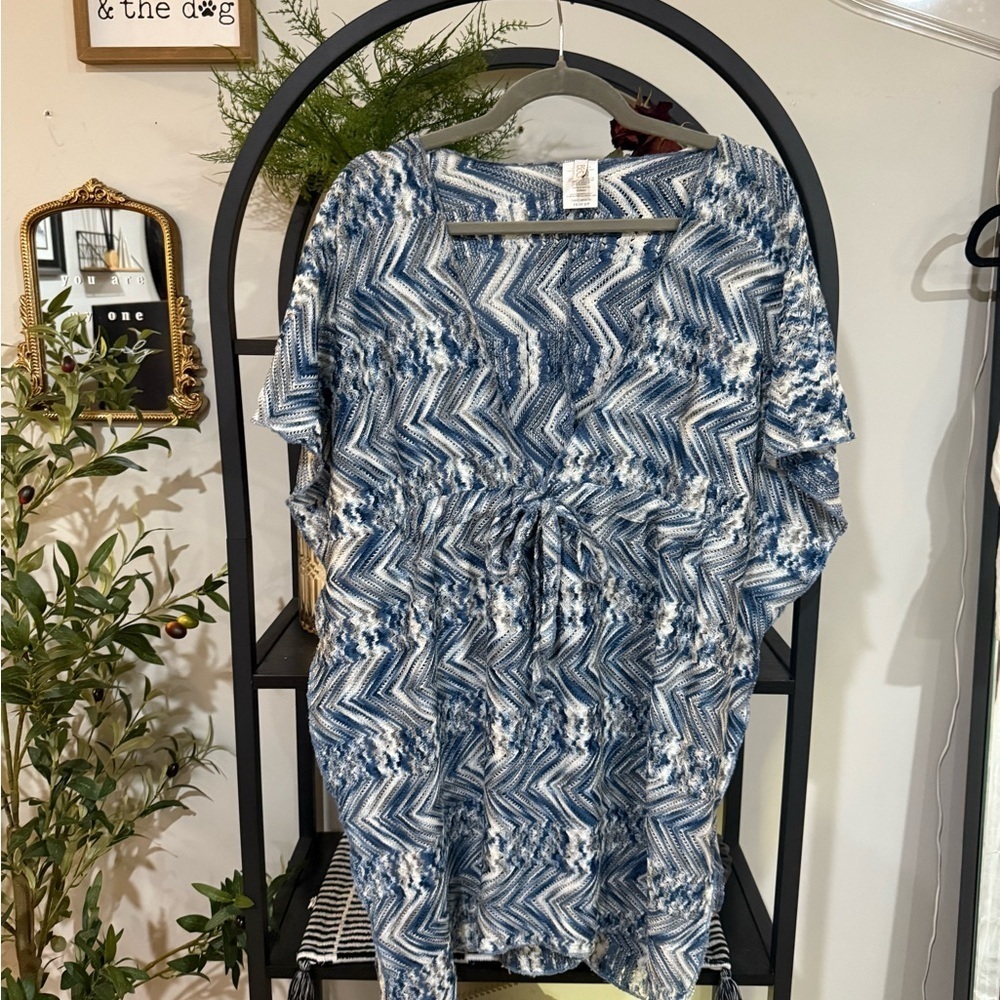 BECCA Blue and White Swim Coverup size xs